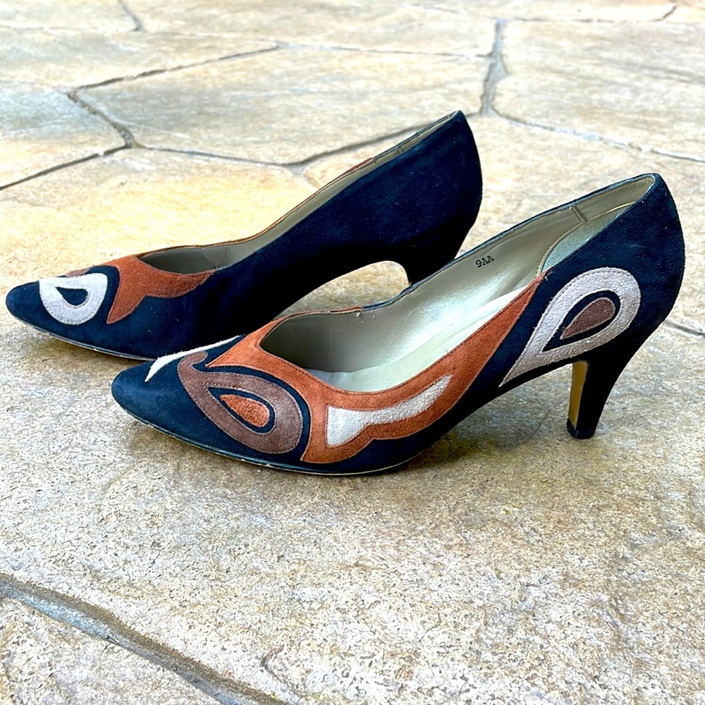 Vintage Jasmin Suede Pumps GOOD condition